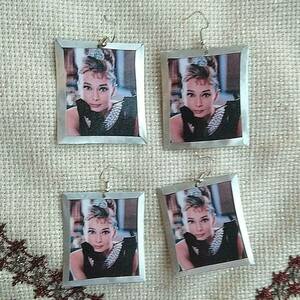 σκουλαρίκια αλουμινίου Audrey Hepburn 1 - επάργυρα, κρεμαστά, μεγάλα, faux bijoux, φθηνά - 5