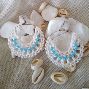 Χειροποίητα λευκά σκουλαρίκια με γαλάζιες χάντρες - ασήμι, κρεμαστά, πλεκτά - 2