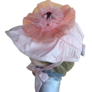 Παιδικό ροζ μπροντερί καπελάκι στολισμένο με φρουφρού γάζας και τριανταφυλλάκια - ύφασμα, δαντέλα, λουλουδάτο, καπέλα - 4