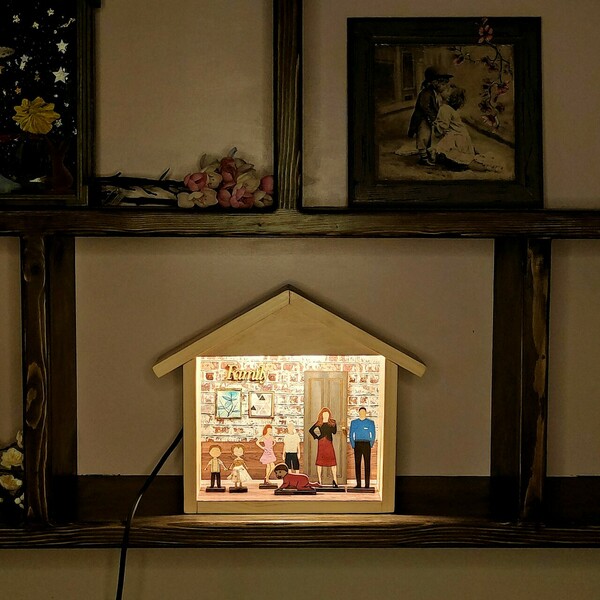 Ξύλινο χειροποίητο διακοσμητικό φωτιστικό σπίτι οικογένεια με άσπρο τούβλο - δώρο, διακόσμηση, διακοσμητικά, φωτιζόμενα κάδρα - 3