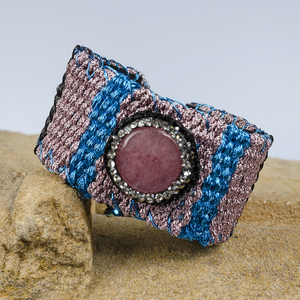 ATHINA MAILI - Φαρδύ υφαντό βραχιόλι με ροζ αχάτη κεντημένο στο χέρι με ημιπολύτιμες πέτρες - δέρμα, ημιπολύτιμες πέτρες, υφαντά, boho, χεριού, αυξομειούμενα, φαρδιά - 5