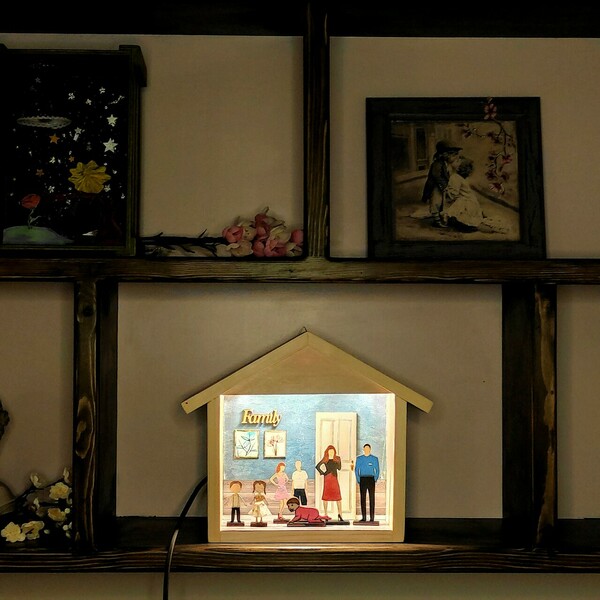 Ξύλινο χειροποίητο διακοσμητικό φωτιστικό σπίτι οικογένεια Β - δώρο, διακόσμηση, διακοσμητικά, φωτιζόμενα κάδρα - 3