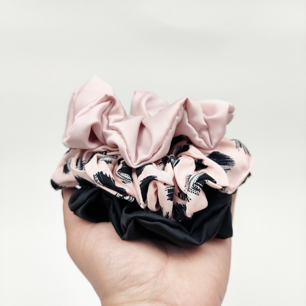Σετ από 3 μεγάλα Scrunchies Ροζ - Πουά - Μαύρο - δώρο, δώρα για γυναίκες, λαστιχάκια μαλλιών - 3