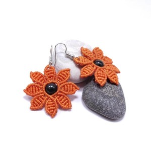 Macrame Sun Flower Earrings _Χειροποίητα σκουλαρίκια μακραμέ Ηλίανθοι - μακραμέ, λουλούδι, κρεμαστά, μεγάλα - 3