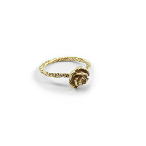 "Golden Rose" - Xειροποίητο επίχρυσο 18Κ δαχτυλίδι με στριφτή γάμπα και ένα τριαντάφυλλο. - ορείχαλκος, τριαντάφυλλο, επιχρυσωμένα, μικρά, λουλούδι