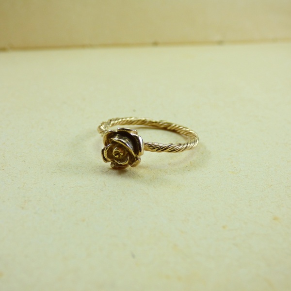 "Golden Rose" - Xειροποίητο επίχρυσο 18Κ δαχτυλίδι με στριφτή γάμπα και ένα τριαντάφυλλο. - ορείχαλκος, τριαντάφυλλο, επιχρυσωμένα, μικρά, λουλούδι - 4