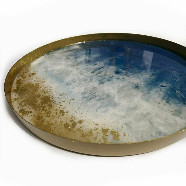 Μεταλλικός δίσκος με υγρό γυαλί “golden sand" - γυαλί, μέταλλο, πιατάκια & δίσκοι - 2