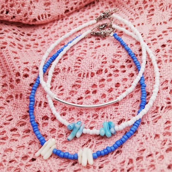 Βραχιόλι ποδιού anklet με λευκά κοράλλια και μικρές χάντρες μπλε - ημιπολύτιμες πέτρες, κοράλλι, χάντρες, ποδιού - 2