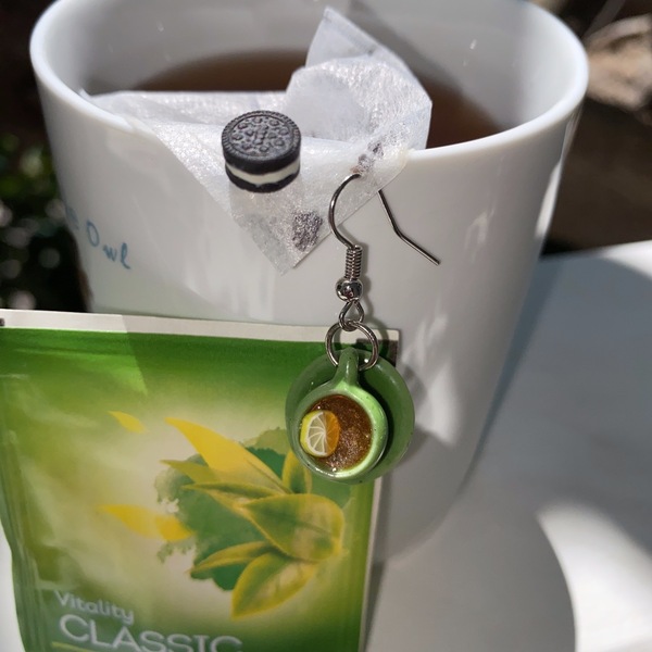 Σκουλαρίκια μινιατούρες κεραμικό φλυτζάνι τσάι με λεμόνι και μπισκότο oreo - καθημερινό, κρεμαστά, μινιατούρες φιγούρες - 5