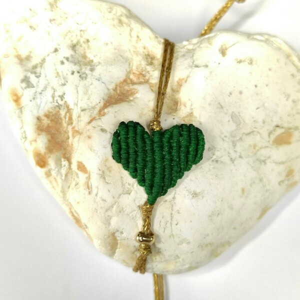 Βραχιόλι μακραμέ καρδιά σε πράσινο χρώμα - καρδιά, μακραμέ, χεριού, αυξομειούμενα - 3