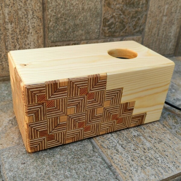 Ξύλινο χειροποίητο διακοσμητικό επιτραπέζιο φωτιστικό με μοτίβο - ξύλο, πορτατίφ - 4