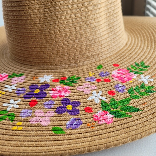 Καπέλο ψάθινο ζωγραφισμένο στο χέρι. - ζωγραφισμένα στο χέρι, λουλούδια, ψάθινα