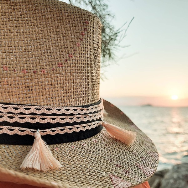 Custom / Handpainted καπέλο Boho Romantic - απαραίτητα καλοκαιρινά αξεσουάρ, boho, νυφικά, δώρα για γυναίκες, ψάθινα - 4