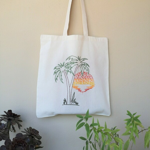 Τσάντα πάνινη tote bag από 100% βαμβακερό ύφασμα κεντημένη στο χέρι, σχέδιο "Palm trees" - ύφασμα, ώμου, tote, πάνινες τσάντες - 2