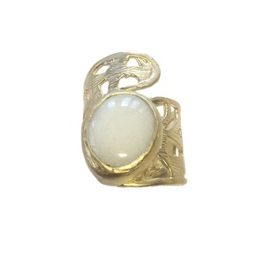 Μπρούντζινο επίχρυσο φαρδύ φιδωτό δαχτυλίδι με λευκό αχάτη - ημιπολύτιμες πέτρες, επιχρυσωμένα, μπρούντζος, μεγάλα, αυξομειούμενα