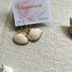 Shell earrings - κοχύλι, πέτρες, απαραίτητα καλοκαιρινά αξεσουάρ, μικρά, κρεμαστά, γάντζος - 2
