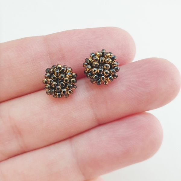 Καρφωτά σκουλαρίκια mini berries "black california night" - minimal, καρφωτά, μικρά, seed beads
