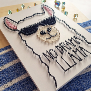 Ξύλινο κάδρο με καρφιά & κλωστές "No Drama Llama" 30x20cm - πίνακες & κάδρα - 3