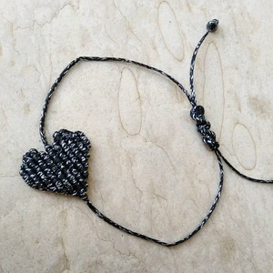 Μακραμέ καρδιά σε μαύρο μεταλλικό χρώμα - καρδιά, μακραμέ, κορδόνια, boho - 2