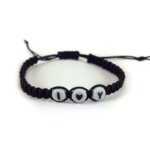 Βραχιόλι μακραμε με καρδιά/ I love you / Bracelet macrame with a heart - καρδιά, μακραμέ, κορδόνια, χεριού, αυξομειούμενα