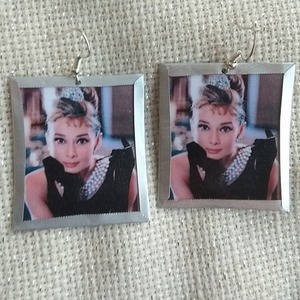 σκουλαρίκια αλουμινίου Audrey Hepburn 1 - επάργυρα, κρεμαστά, μεγάλα, faux bijoux, φθηνά - 2