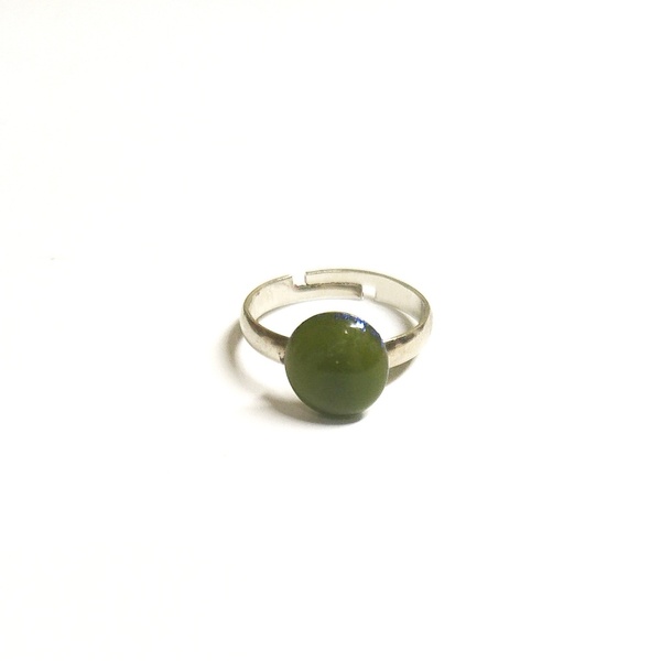 Πράσινο μονοπετρο δαχτυλίδι με πέτρα από υγρό γυαλί - γυαλί, αυξομειούμενα