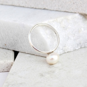 Margot δαχτυλίδι από ασήμι 925 με μαργαριτάρι του γλυκού νερού - ασήμι, μαργαριτάρι, ασήμι 925, σταθερά - 4