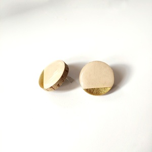 μπεζ-χρυσά σκουλαρίκια από ξύλο - διάμετρος 2 εκ. - καρφωτά, μικρά, καρφάκι - 2