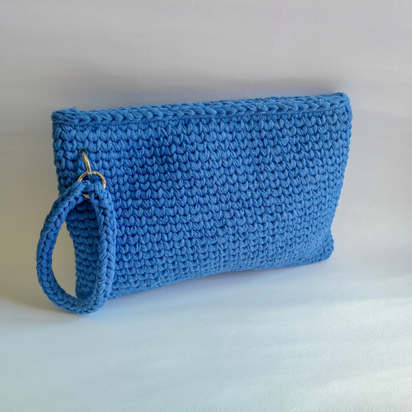 Πλεκτό τσαντάκι τύπου πορτοφόλι σε μπλε χρώμα - 25cm × 20cm - φάκελοι, all day, χειρός, πλεκτές τσάντες, μικρές - 3