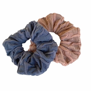 Λάστιχακια μαλλιών Scrunchies σε ροζ και μπλε χρώμα. - ύφασμα, λαστιχάκια μαλλιών, αξεσουάρ μαλλιών - 4