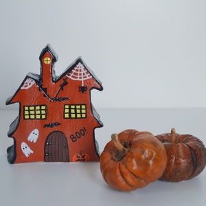 Πήλινο σπιτάκι μινιατούρα, ζωγραφισμένο στο χέρι με θέμα το Halloween, διαστάσεων 9*6 εκ - σπίτι, πηλός, χειροποίητα, halloween, μινιατούρες φιγούρες - 4