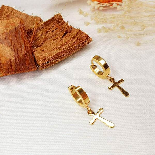 Σκουλαρίκια ατσάλινοι χρυσοί κρίκοι με σταυρό 10x14mm. - επιχρυσωμένα, σταυρός, κρίκοι, μικρά, ατσάλι