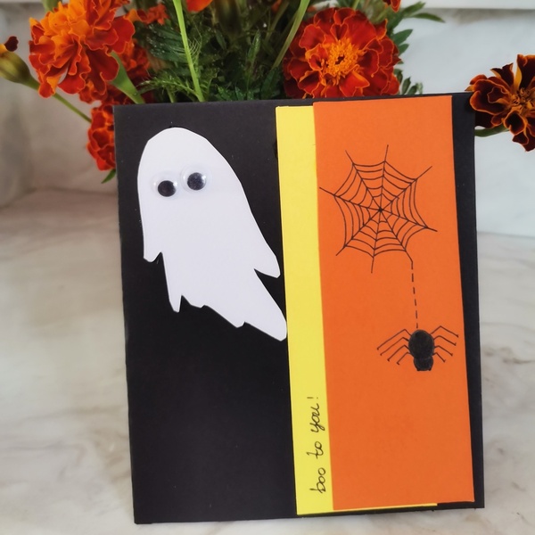 Χειροποίητη ζωγραφισμένη στο χέρι κάρτα Halloween από σκληρό χαρτόνι με φαντασματάκι & αράχνη - halloween, κάρτα ευχών, κάρτες, ευχετήριες κάρτες - 3