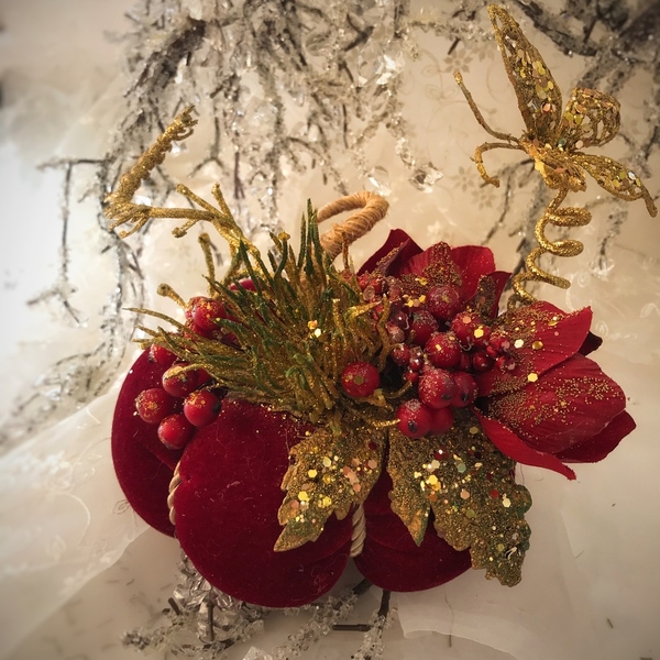 Κολοκυθα γουρι 2022 με χρυσή πεταλούδα, λουλούδια και φούντα με ματάκι - βελούδο, χριστουγεννιάτικα δώρα, κολοκύθα, γούρια - 2