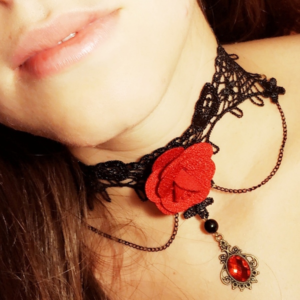 Τσόκερ με κόκκινο τριαντάφυλλο - ύφασμα, δαντέλα, τριαντάφυλλο, τσόκερ, boho - 2