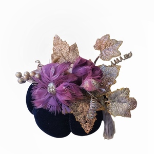 Κολοκύθα γουρι με λουλούδια από φτερά - βελούδο, διακοσμητικά, κολοκύθα
