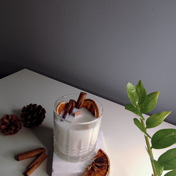 Αρωματικό κερί με αποξηραμένα φρούτα και στικ κανέλλας - αρωματικά κεριά - 2