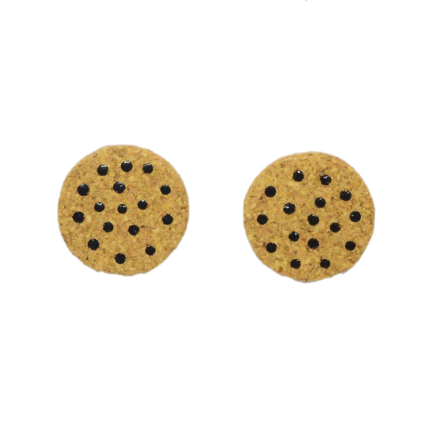 “Quercus” Dots - Μικρά στρογγυλά σκουλαρίκια Φελλού με μαύρα dots - γεωμετρικά σχέδια, καρφωτά, φελλός, καρφάκι