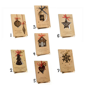 Ξύλινη κάρτα με αποσπώμενα στολίδια, για τη νονά -18 εκ - ξύλο, νονά, χριστουγεννιάτικο, ευχετήριες κάρτες, προσωποποιημένα - 2