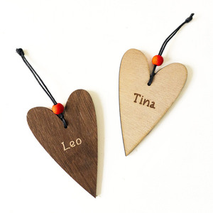 Δύο ξύλινα στολίδια "καρδιά" με όνομα για ζευγάρι - 9 εκ - προσωποποιημένα, στολίδια, ξύλο, ζευγάρια, καρδιά