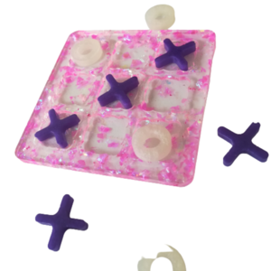 Επιτραπέζιο παιχνίδι τρίλιζα με ροζ νιφάδες από υγρό γυαλί - χειροποίητα, δώρα γενεθλίων, τρίλιζα, πρωτότυπα δώρα, επιτραπέζια