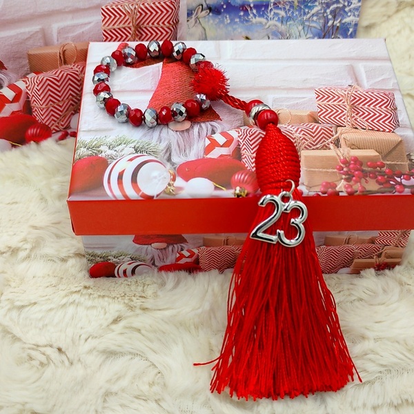 Χειροποίητο επιτραπέζιο και κρεμαστό γούρι 2023 με πολυεδρικά κρυσταλλάκια και κόκκινη φούντα - γούρι, χριστουγεννιάτικα δώρα, γούρια - 3