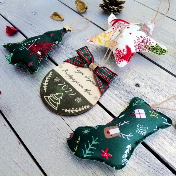 Χριστουγεννιάτικα Στολίδια Καλή Χρονιά Κουμπαράκια μου 2022 Σετ 4τμχ - ύφασμα, ξύλο, χριστουγεννιάτικα δώρα, στολίδια, δώρα κουμπάρων - 3