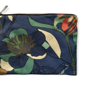 Night Floral Pouch - τσαντάκι νεσεσέρ - απαραίτητα καλοκαιρινά αξεσουάρ, αξεσουάρ παραλίας, καλλυντικών, ταξιδίου - 2