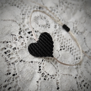 Βραχιόλι χειροποίητο μακραμέ με καρδιά σε μαύρο χρώμα - καρδιά, μακραμέ, κορδόνια, χεριού, αυξομειούμενα - 3