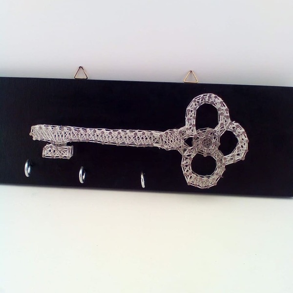 Ξυλινη κλειδοθηκη με σχεδιο ασημενιο κλειδι σε μαυρο φοντο -35cm*11,5cm - 1,50cm παχος ξυλου - κλειδί, κλειδοθήκες - 2