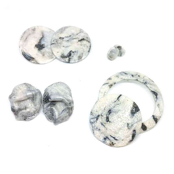 Different | Σκουλαρίκια από πολυμερή πηλό | marble - πηλός, καρφωτά, μικρά, φθηνά - 2