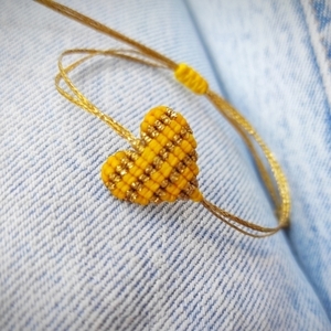 Βραχιόλι χειροποίητο μακραμέ με καρδιά (διάφορα χρώματα) με χρυσό λουράκι - καρδιά, μακραμέ, κορδόνια, χεριού, αυξομειούμενα - 3