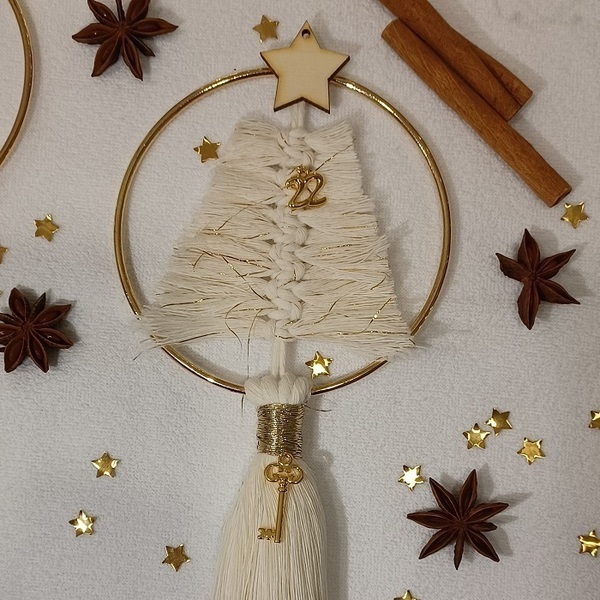 Χειροποίητο στολίδι - γούρι 2022 μακραμέ δέντρο - μακραμέ, χειροποίητα, στολίδι, χριστουγεννιάτικα δώρα, γούρια - 2