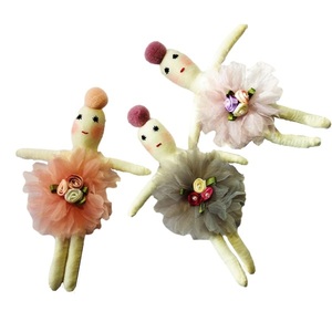 3 τεμάχια μινιατούρες "Ragdolls" ύψους 14 εκ. από εκρού cotton στολισμένες για διάφορες χρήσεις - ύφασμα, κορίτσι, υλικά κατασκευών
